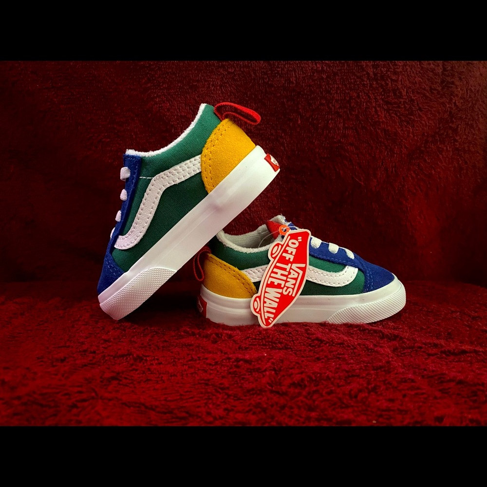 NWT BABY VANS